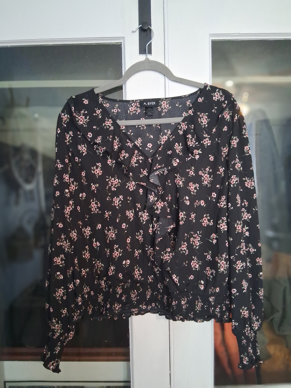 A. Byer Black Floral Ruffle V-Neck Long Sleeve Blouse